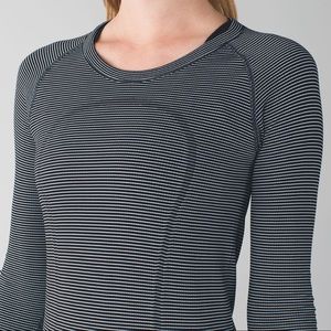 Lululemon Swiftly Tech Long Sleeve Size 8